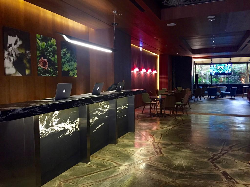 Inhouse Hotel Taichung Exterior foto