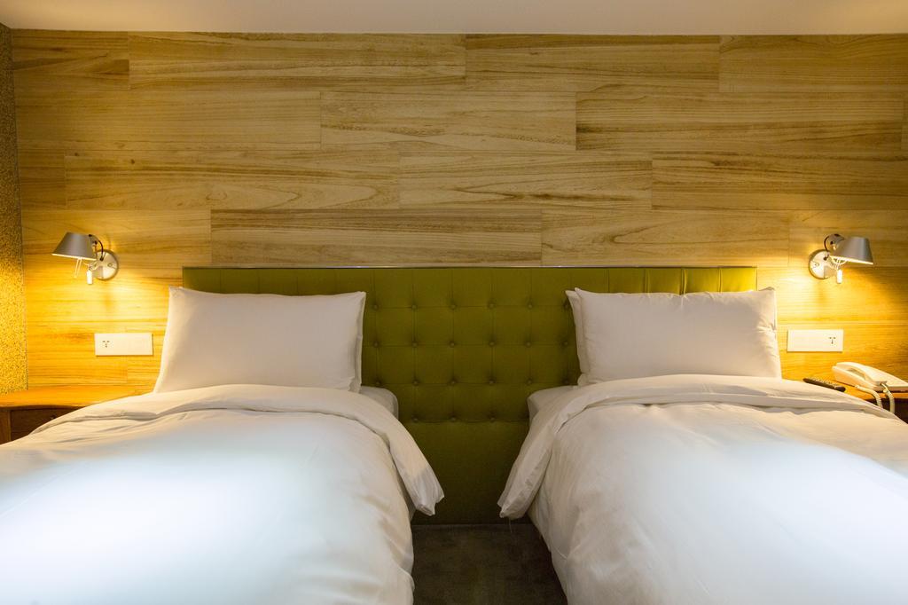 Inhouse Hotel Taichung Exterior foto