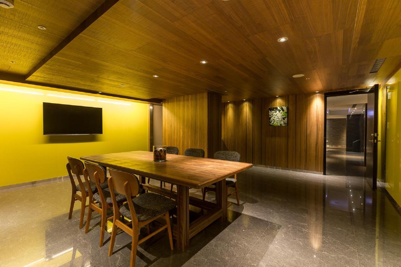 Inhouse Hotel Taichung Exterior foto
